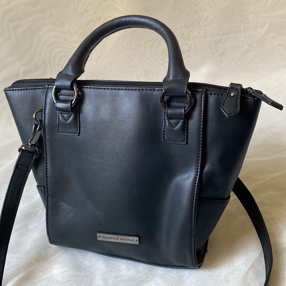 Danielle Nicole Grey Black Fleece Satchel With Cr… - image 2